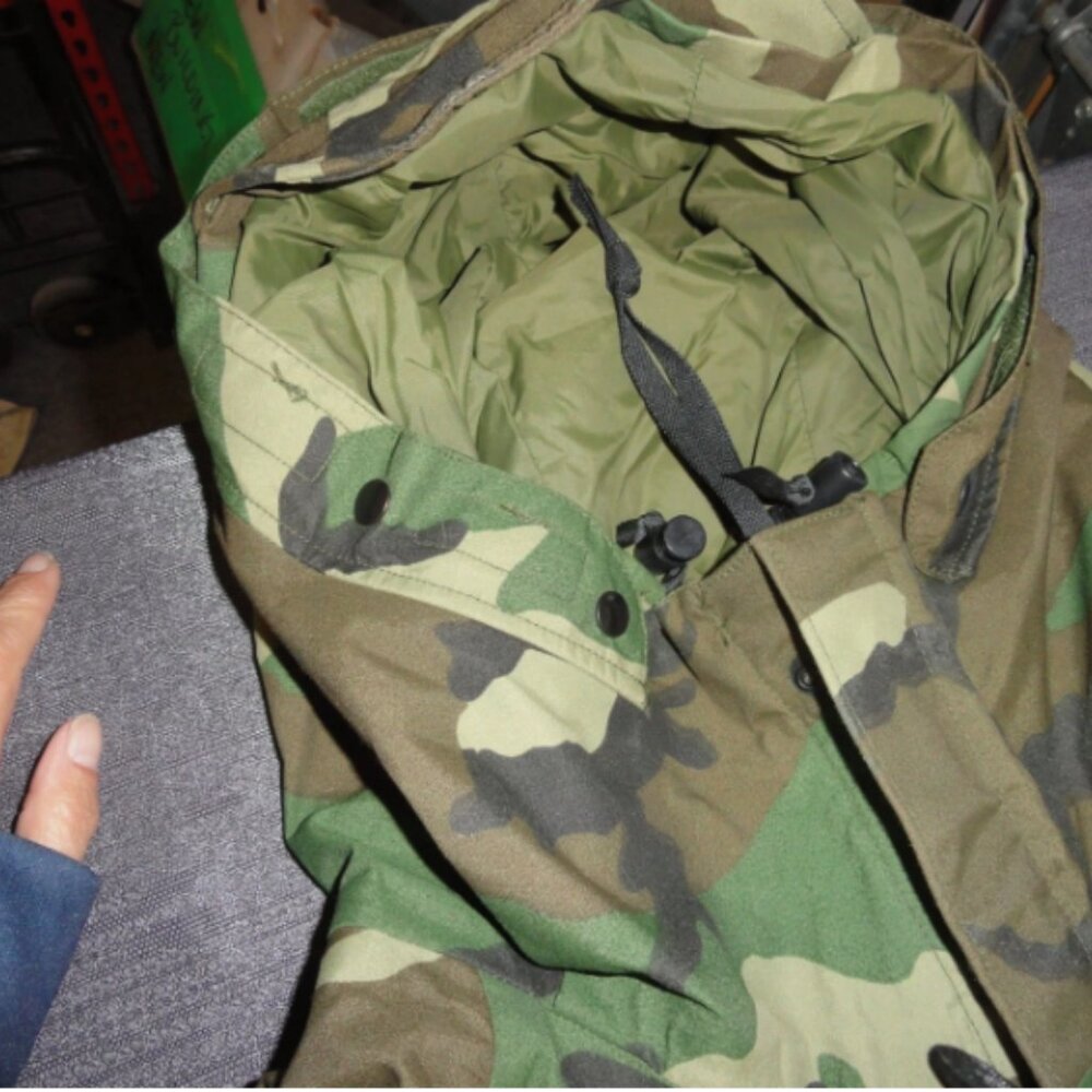 BDU WOODLAND CAMOUFLAGE szMEDIUM GORE-TEX PARKA COLD WX JACKET w/HOOD JM 288 - Picture 4 of 16